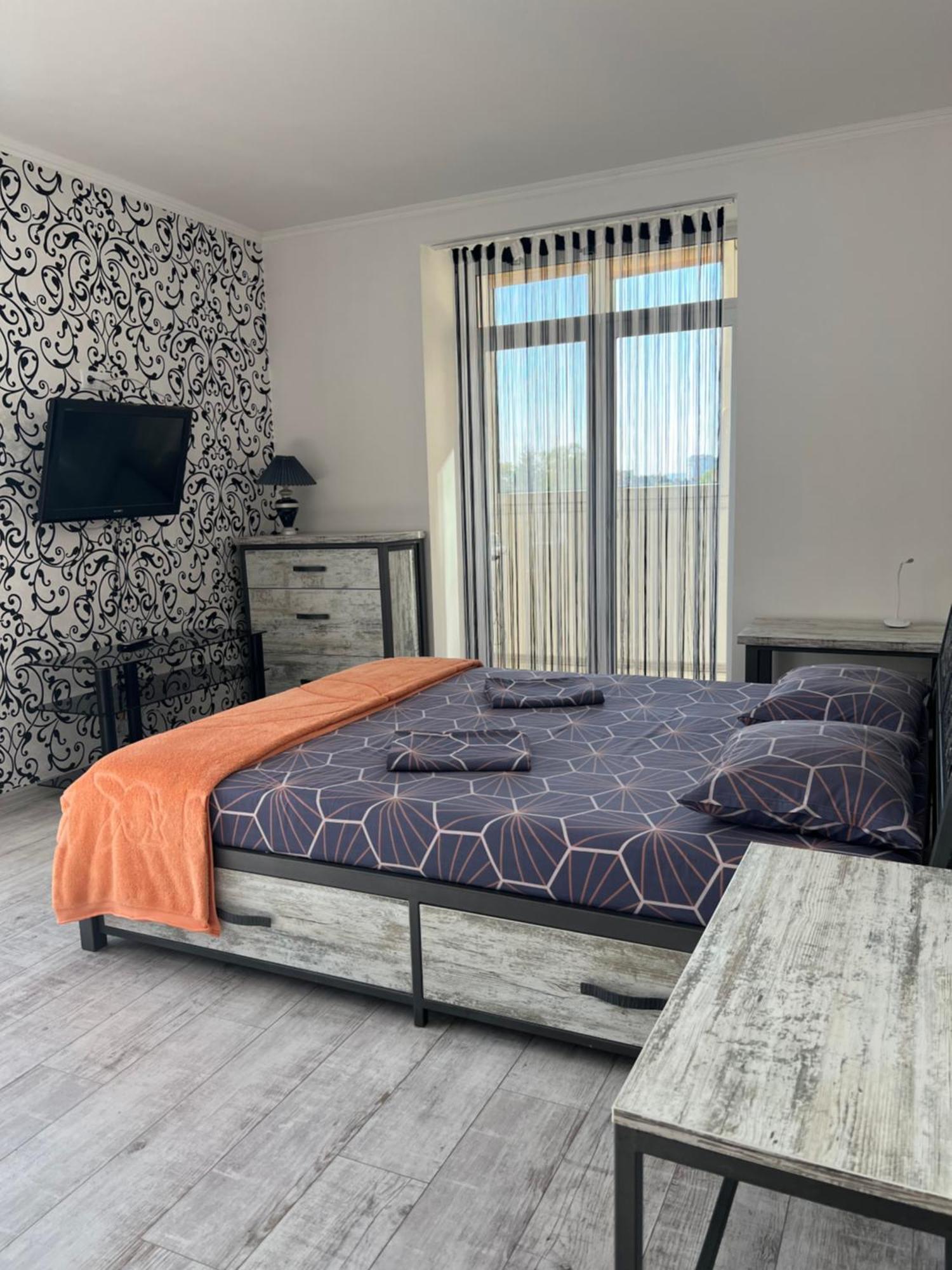 In Center With Jacuzzi Apartment *