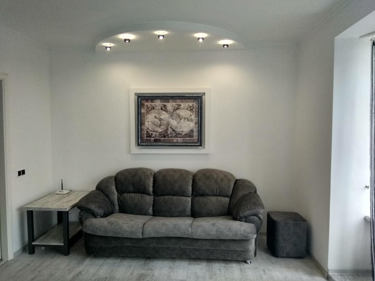 In Center With Jacuzzi Apartment